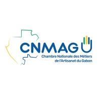 Samuel Nkenke Eyebe recevant le 1er Prix du concours national de l'artisanat du CNMAG, catégorie développement de logiciels